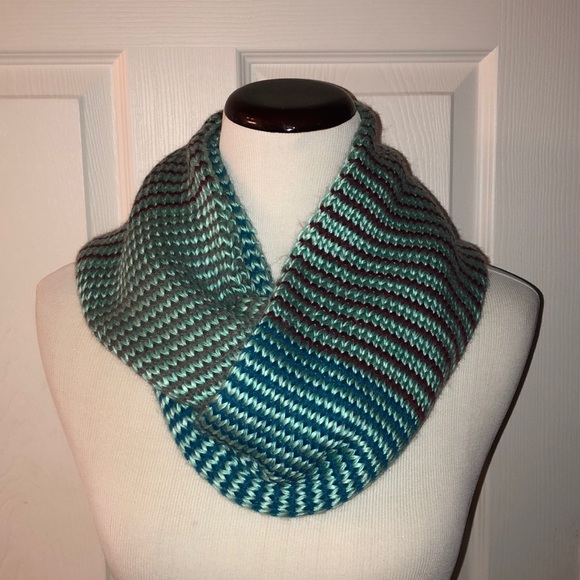 Pistil Accessories - NWOT $38 Pistil Mitzi infinity scarf Pistil Accessories - NWOT $38 Pistil Mitzi infinity scarf